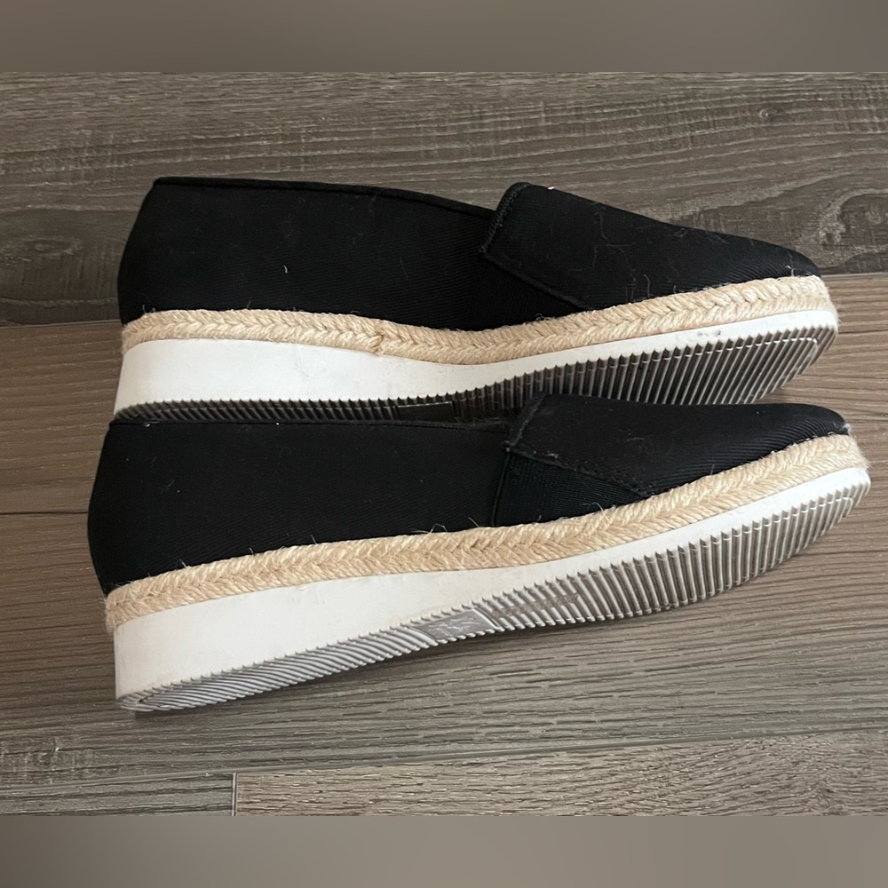 Cute slip on casual shoes - Life Stride